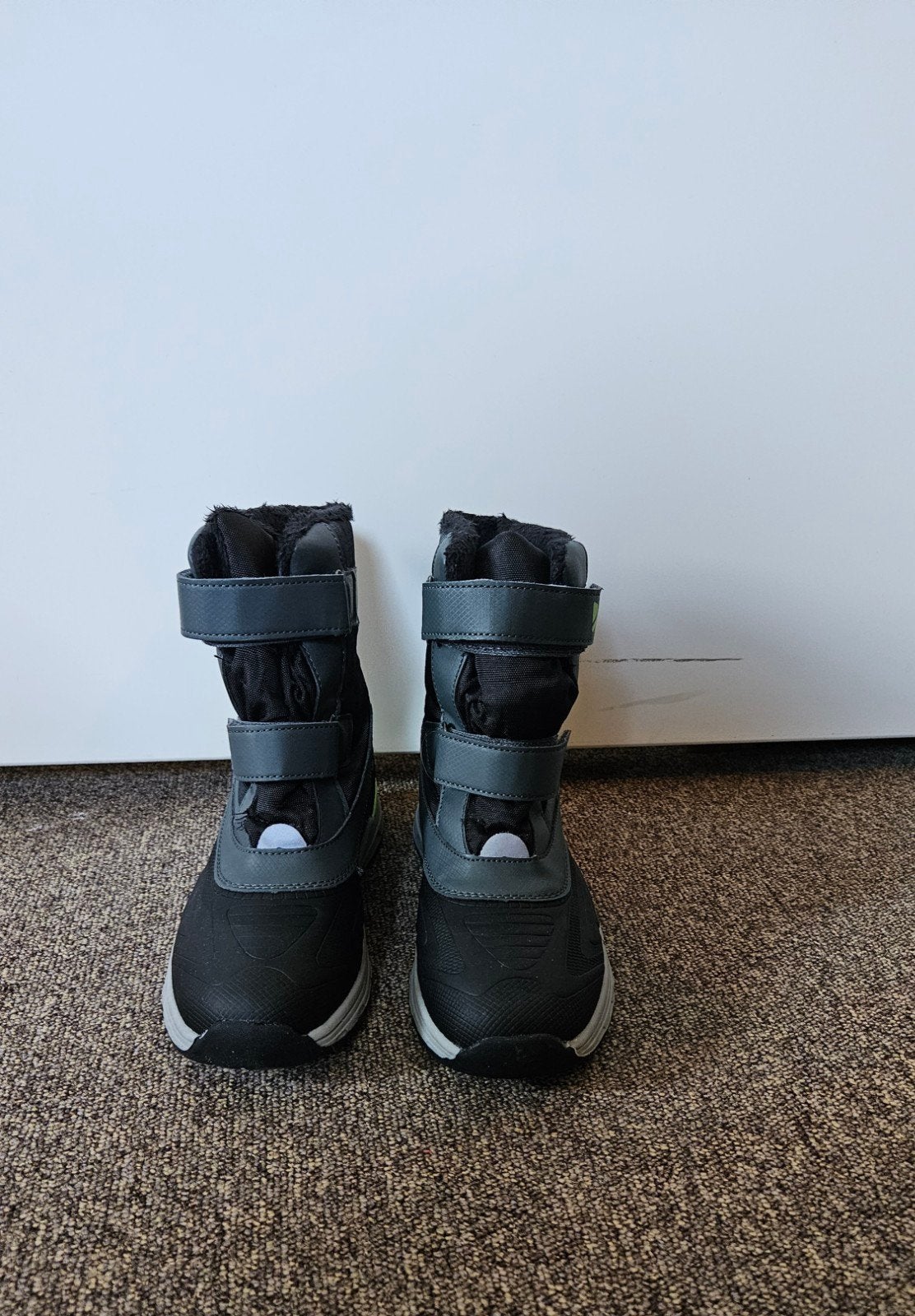 Snowboots. Warme winterlaarzen voor kinderen - Maat 36, Ophalen, Jongen of Meisje, Laarzen, Zo goed als nieuw