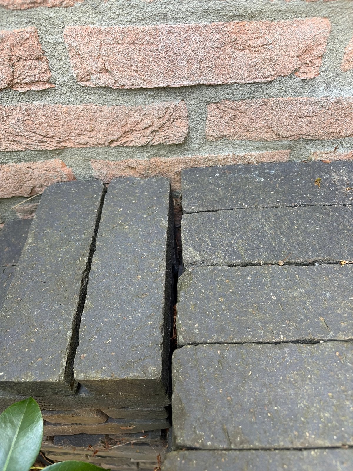 Ongebruikte donkergrijze  gebakken waaltjes, Ophalen, Gebruikt, Beton