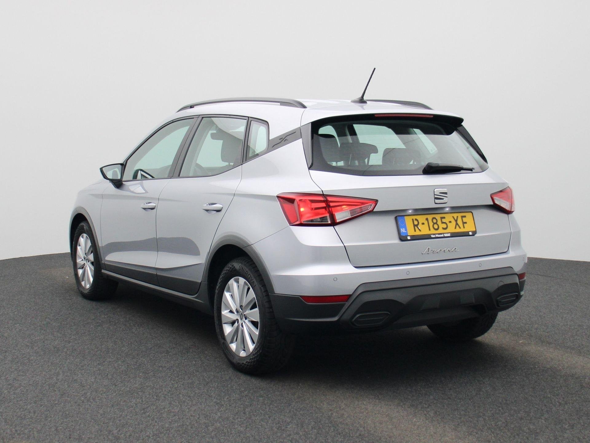 SEAT Arona 1.0 TSI Style 95 PK | PARKEERSENSOREN ACHTER | AP, Auto's, Stof, Gebruikt, 95 pk, Parkeersensor
