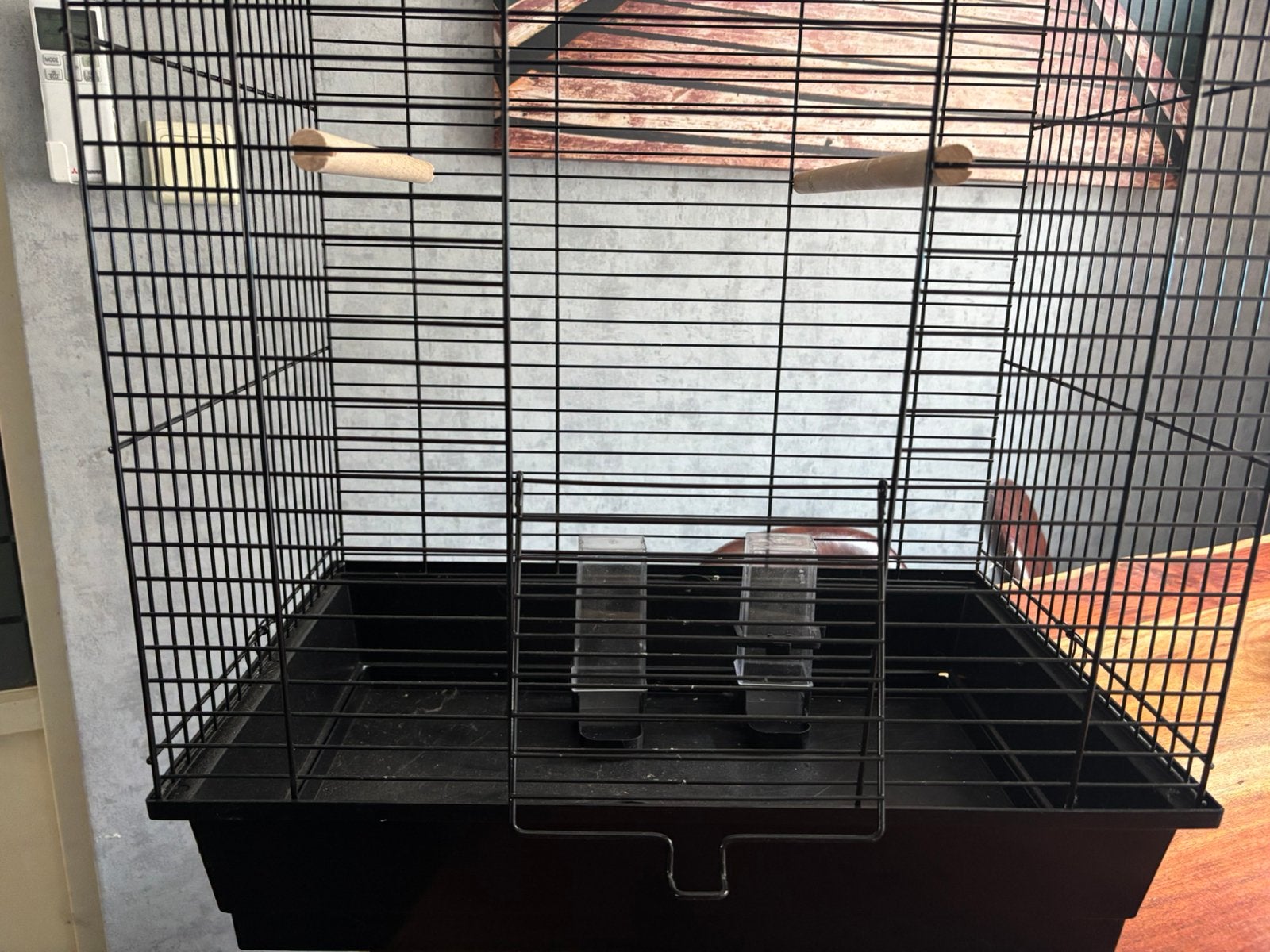 Te koop mooie ruime vogelkooi zgan, Dieren en Toebehoren, Ophalen of Verzenden, Zo goed als nieuw, Metaal, Vogelkooi
