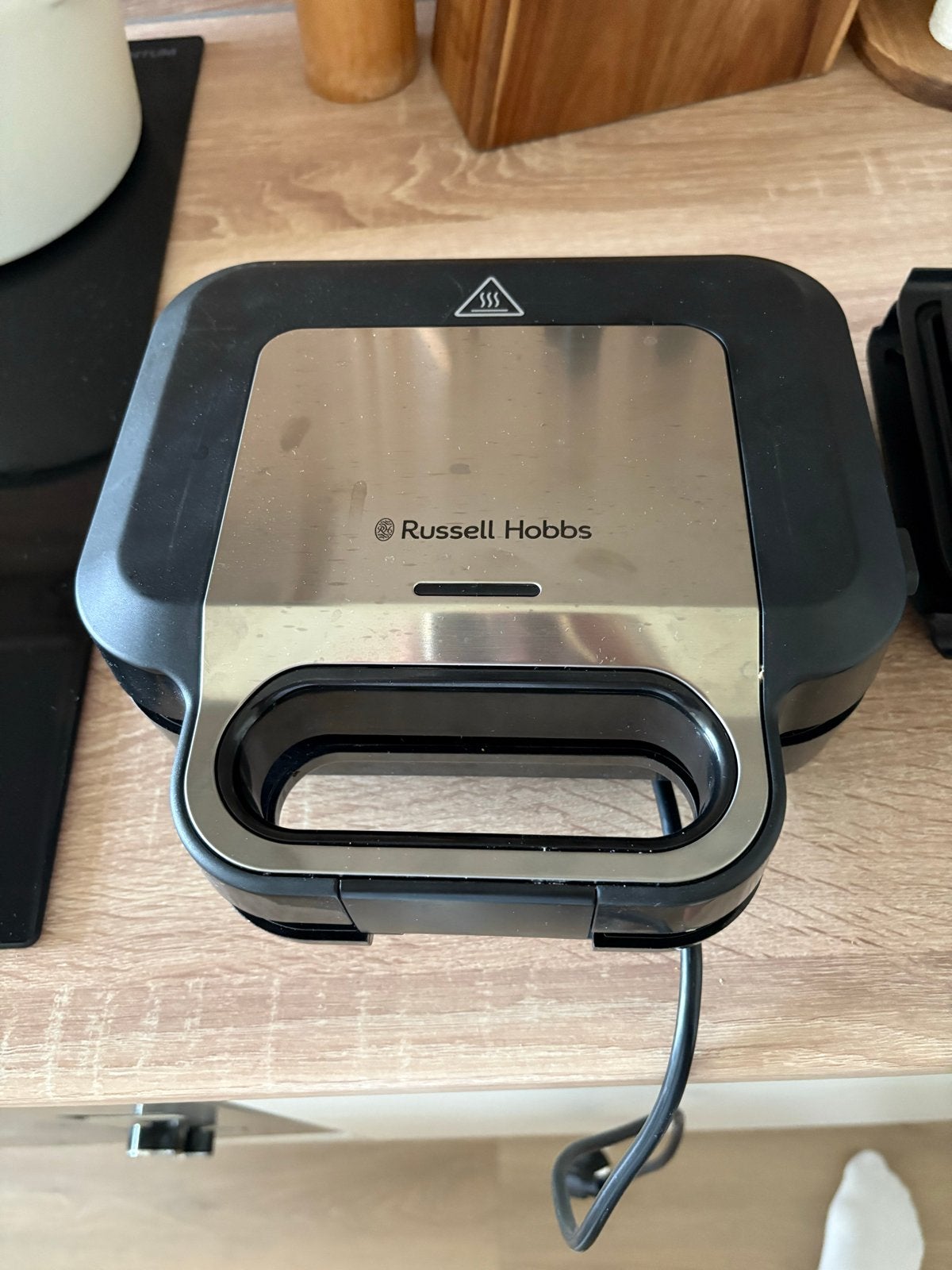 Russell Hobbs 3-in-1 Tosti-, Wafel- & Grillapparaat, Ophalen, Vaatwasmachinebestendig, Zo goed als nieuw, Tafelgrill