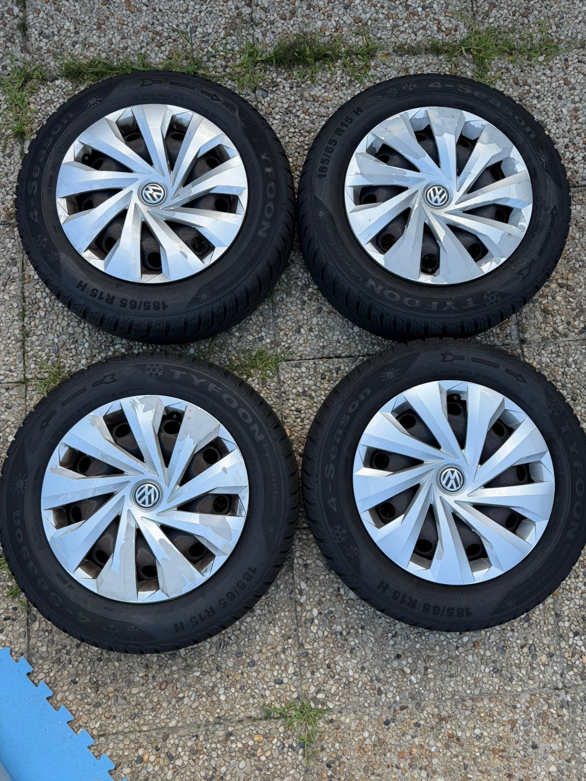 4x vw polo 15 inch velgen met ZGAN all-season banden, Auto-onderdelen, Ophalen, 15 inch, Banden en Velgen, 185 mm