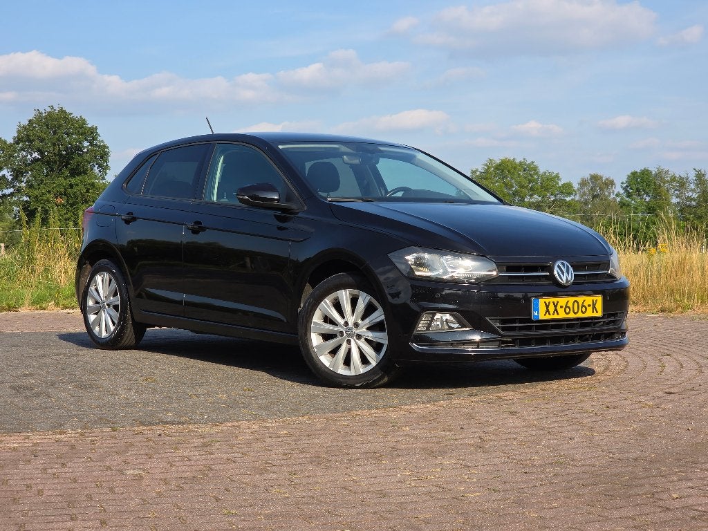 Volkswagen Polo Highline 1.0 TSI 95pk 2019 Zwart, Voorwielaandrijving, Stof, 40 €/maand, Zwart