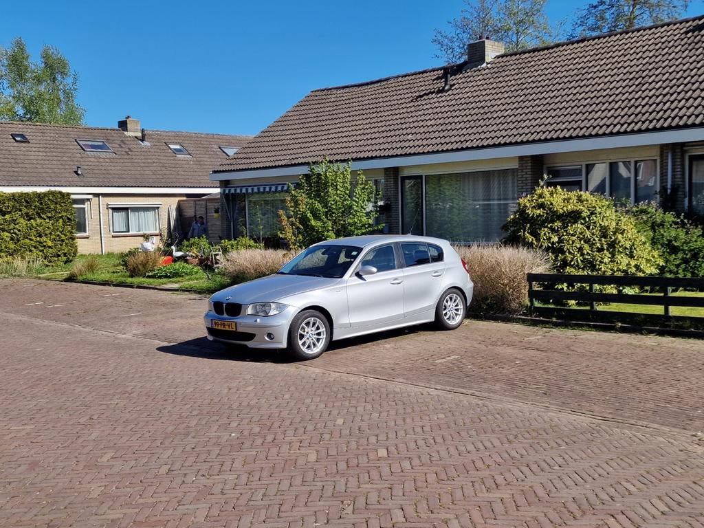 BMW 1-Serie 1.6 I 2004 Grijs ,, LPG dus goedkoop rijden, Auto's, Zwart, 4 cilinders, 635 kg, Origineel Nederlands