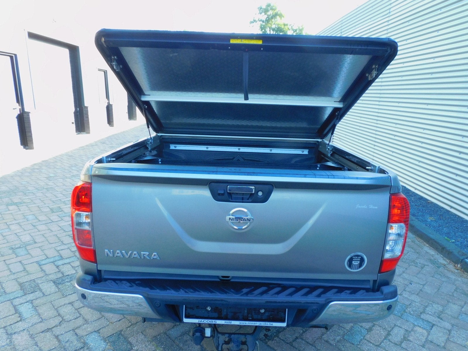 Nissan Navara 2.3 dCi Acenta Double Cab Veth BTW VRIJ! 360, Auto's, Automaat, Gebruikt, Zwart, Bedrijf