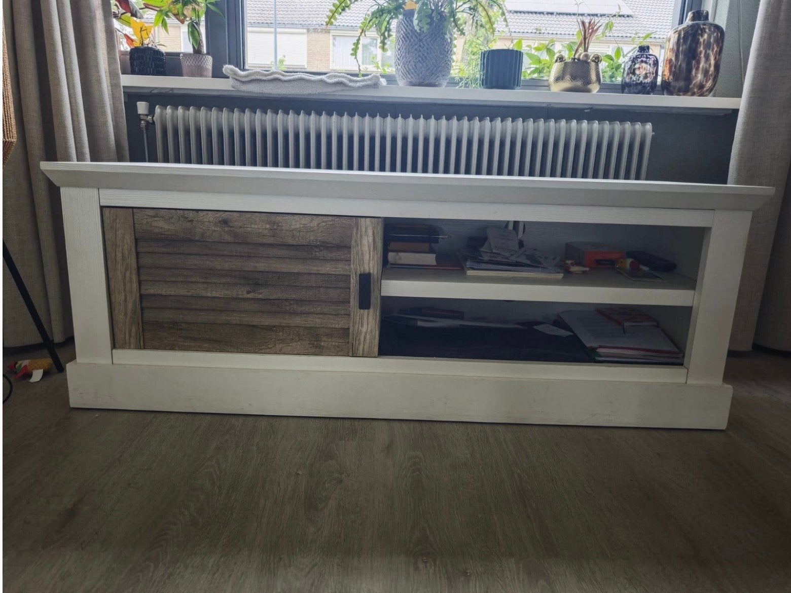 Landelijke houten TV meubel/kast, dressoir, Ophalen, 100 tot 150 cm, Eikenhout, Zo goed als nieuw