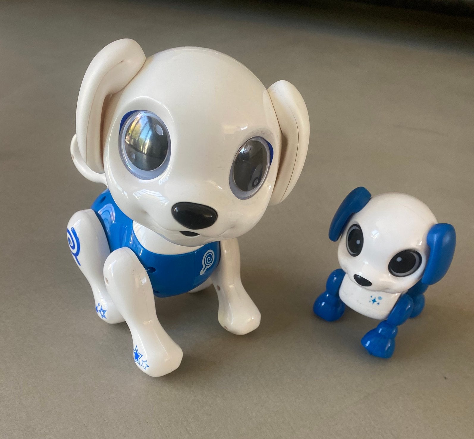 Robothond met puppy, Ophalen of Verzenden, Zo goed als nieuw