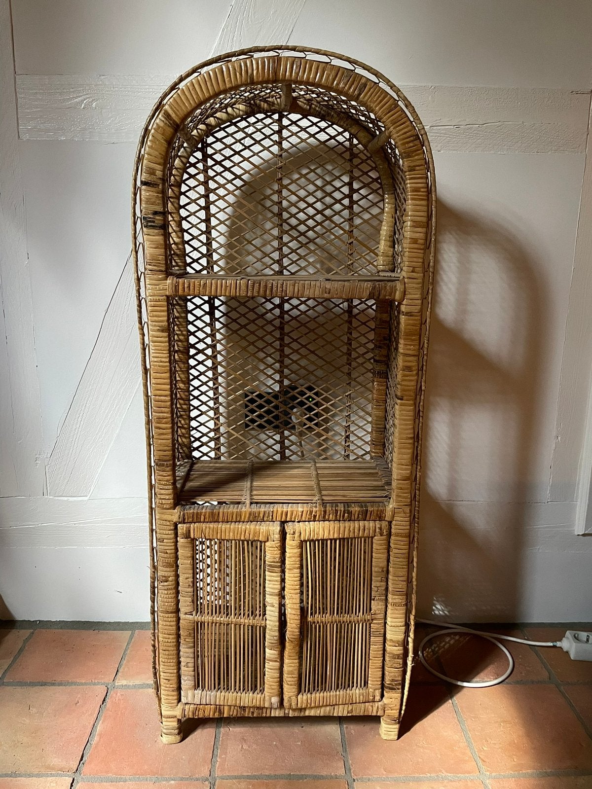 Vintage rotan kastje met opbergruimte, Huis en Inrichting, Woonaccessoires | Krantenbakken en Lectuurbakken, Ophalen, Zo goed als nieuw