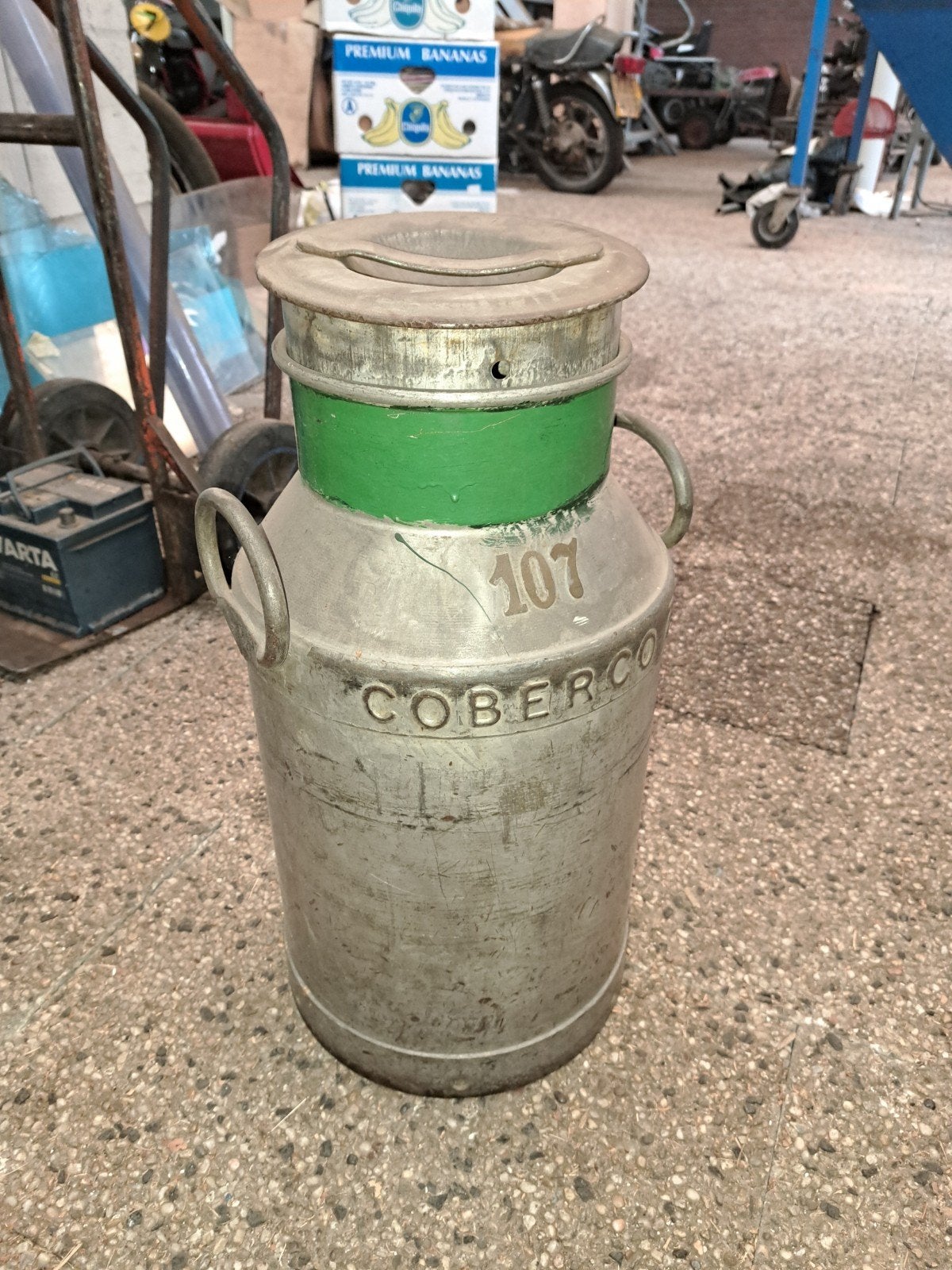 Vintage COBERCO melkbus - Decoratief en Authentiek, Ophalen