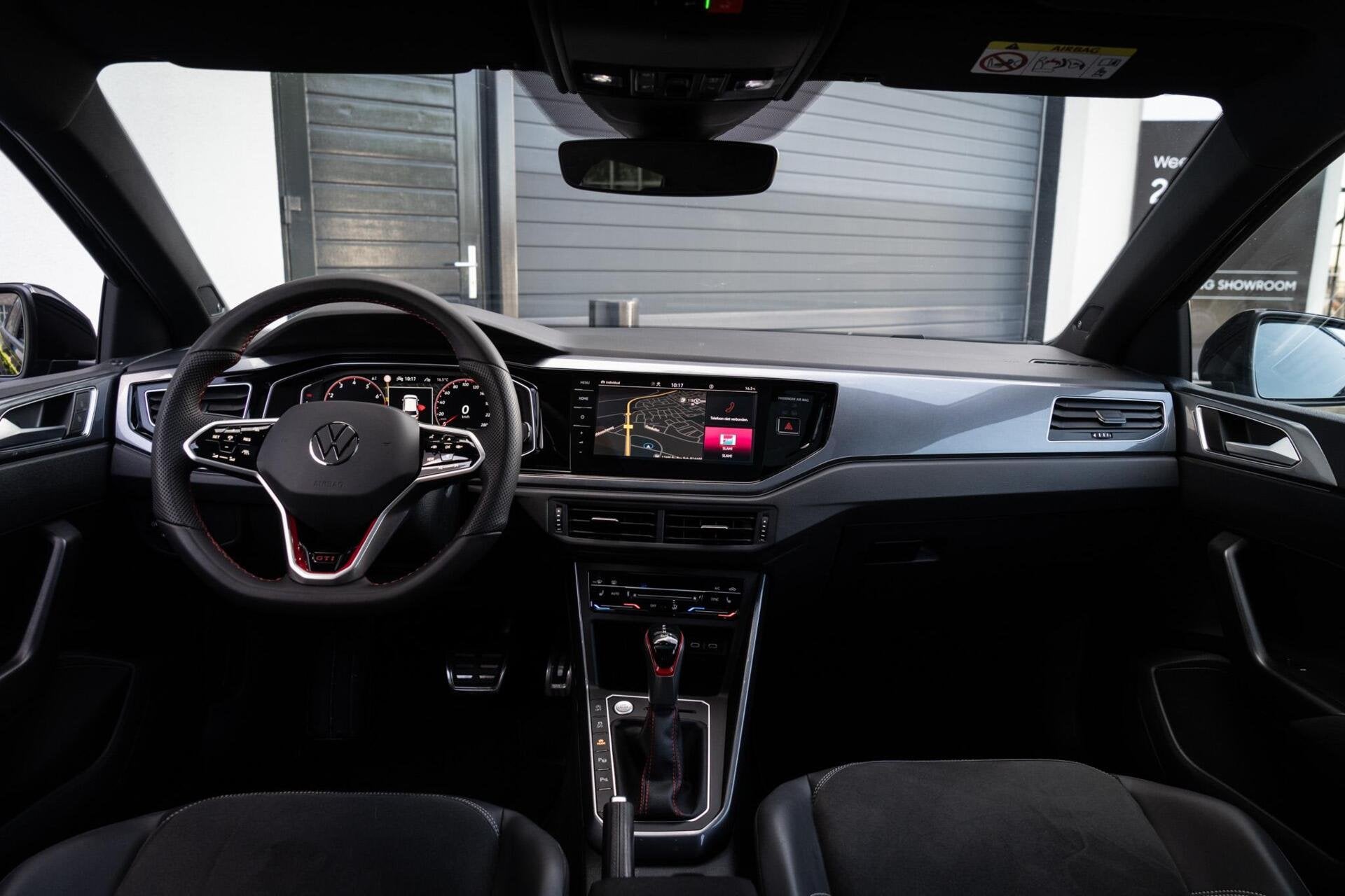 Volkswagen Polo 2.0 TSI GTI PANO / FULL OPTION !, 15 km/l, Gebruikt, Zwart, 4 cilinders