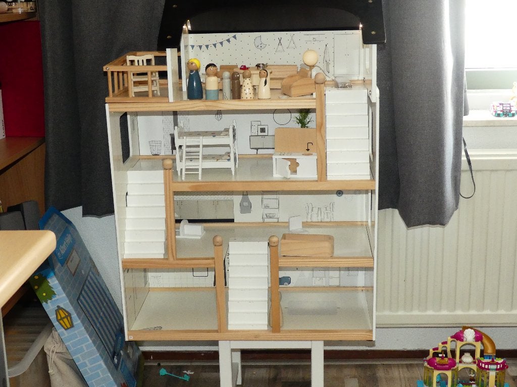 Houten poppenhuis, Ophalen of Verzenden, Zo goed als nieuw, Poppenhuis
