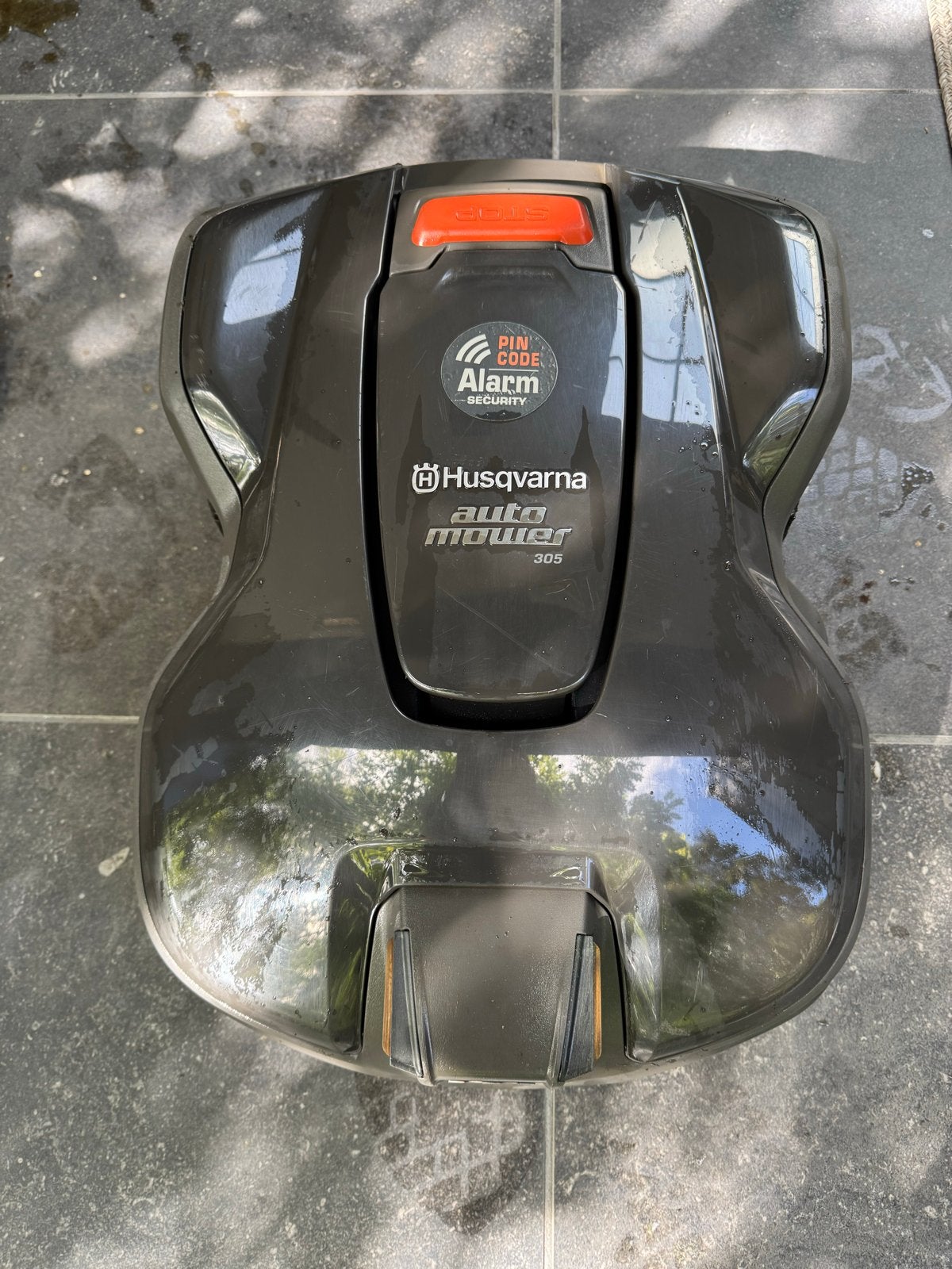 Husqvarna Automower 305 Robotmaaier, Tuin en Terras, Ophalen, Gebruikt, 20 tot 25 cm, Bestuurbaar via app