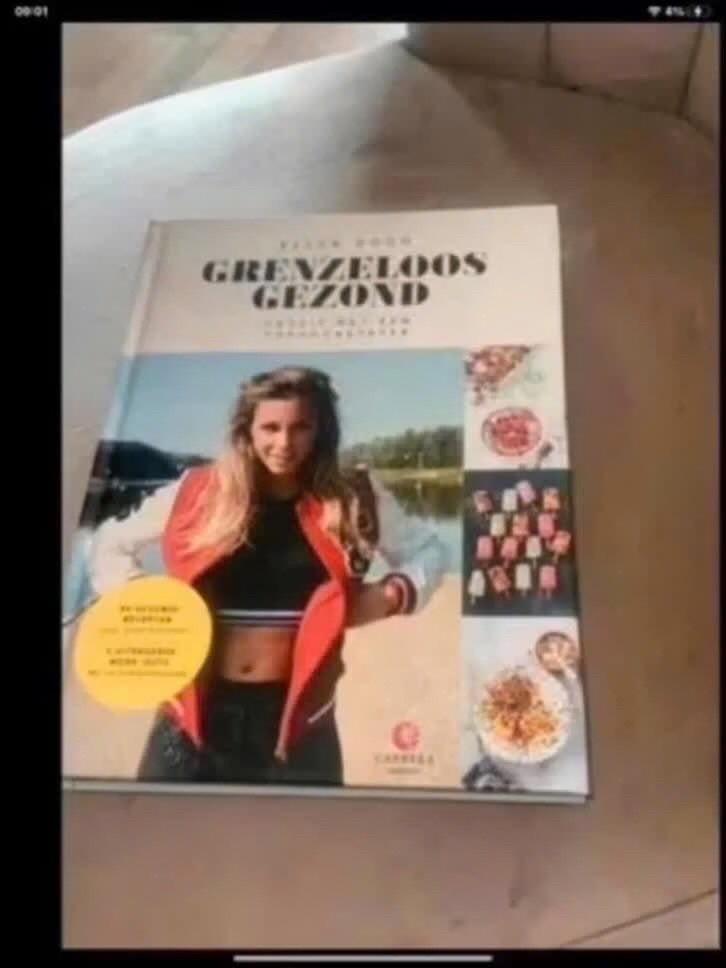 Grenzeloos Gezond - Kookboek van Fajah Lourens, Dieet en Voeding, Ophalen of Verzenden, Zo goed als nieuw, Fajah Lourens