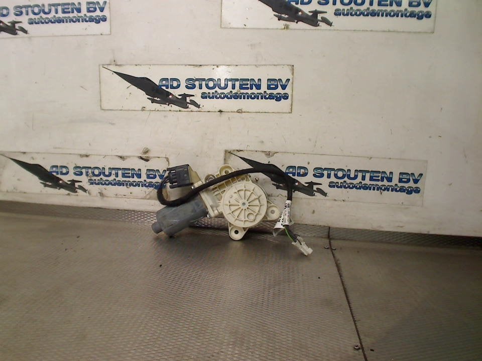 Motor Raammechaniek Links Voor CLS (C219) 2007, Gebruikt, Mercedes-Benz AG, Mercedes-Benz, Mercedesstraße 120, Stuttgart 70372, , Duitsland