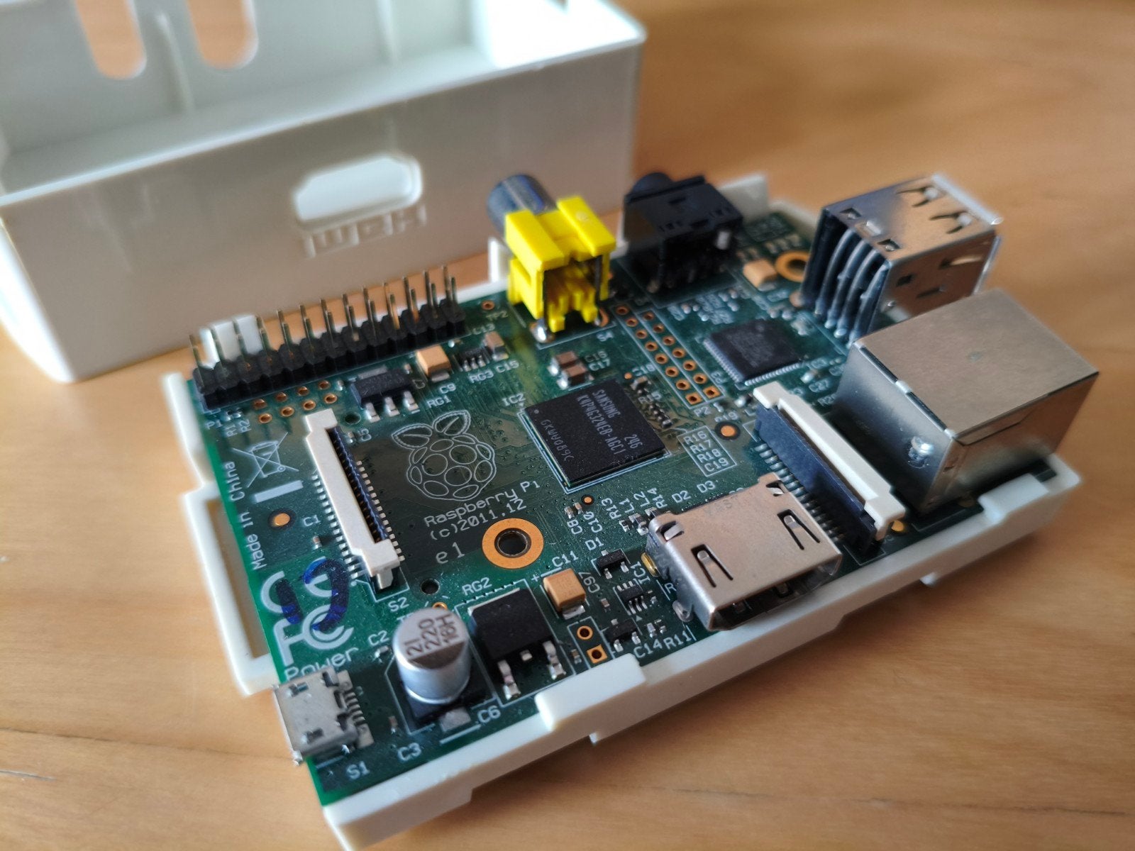 Raspberry Pi Model B (oud model) met behuizing, Gebruikt, Minder dan 4 GB, Geen (SD-kaart slot), ARM1176JZF-S