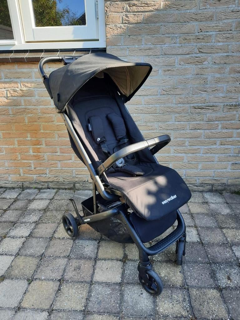 Easywalker Miley compact buggy met regenhoes, Ophalen, Zo goed als nieuw, Overige merken, Verstelbare rugleuning