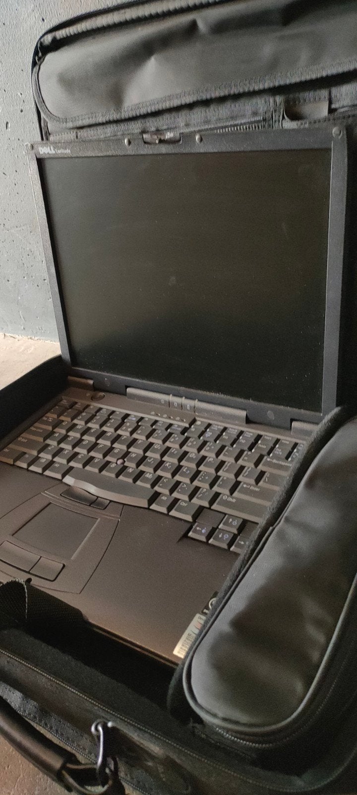 3 Vintage laptops DELL Latitude, Computers en Software, Ophalen