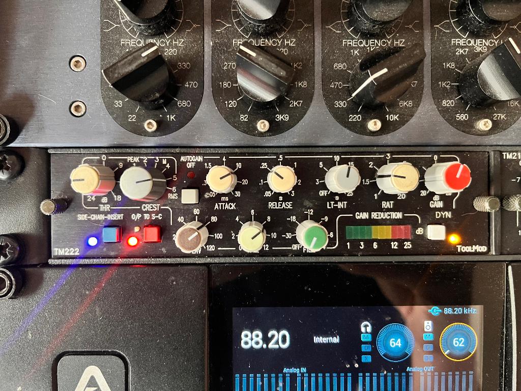 ADT mastering compressor en limiter, Ophalen of Verzenden, Zo goed als nieuw, Compressor