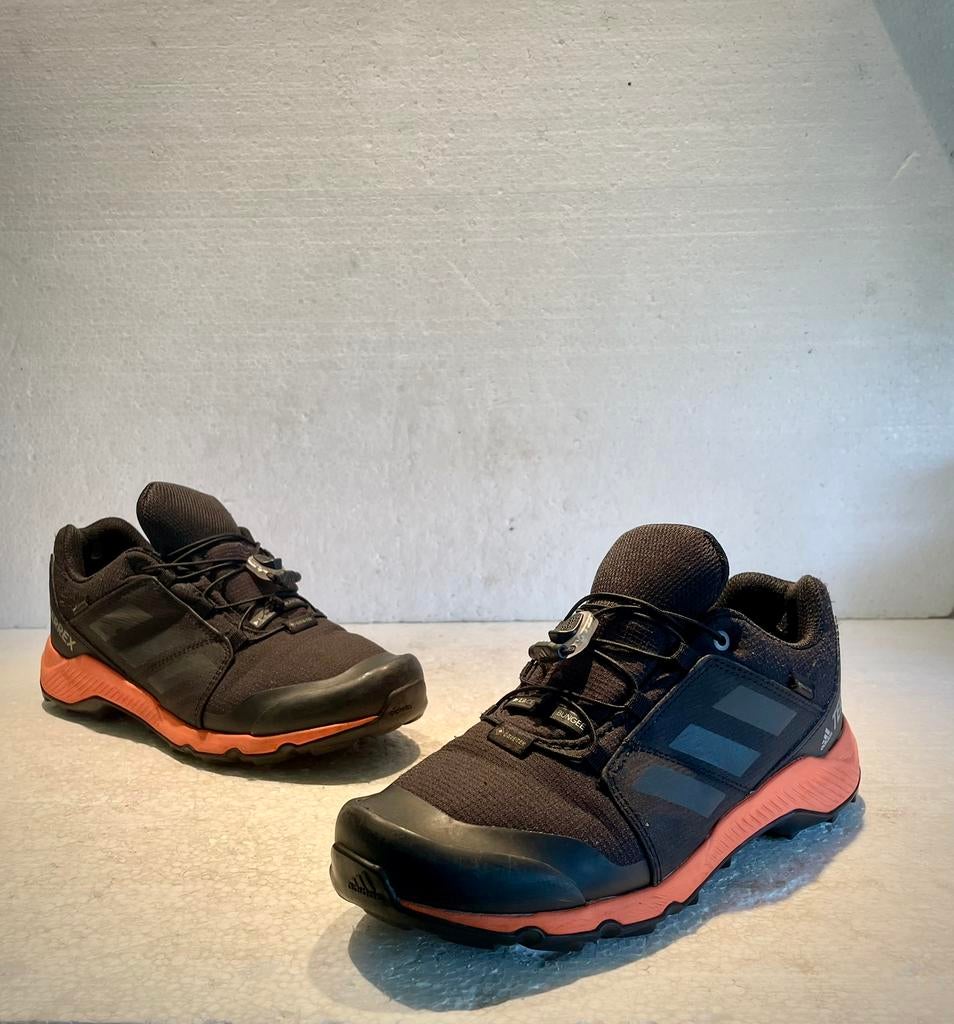 Adidas Terrex GTX GoreTex outdoor wandel schoenen zwart 37,5, Zwart, Zo goed als nieuw, Wandelschoenen, Ophalen of Verzenden