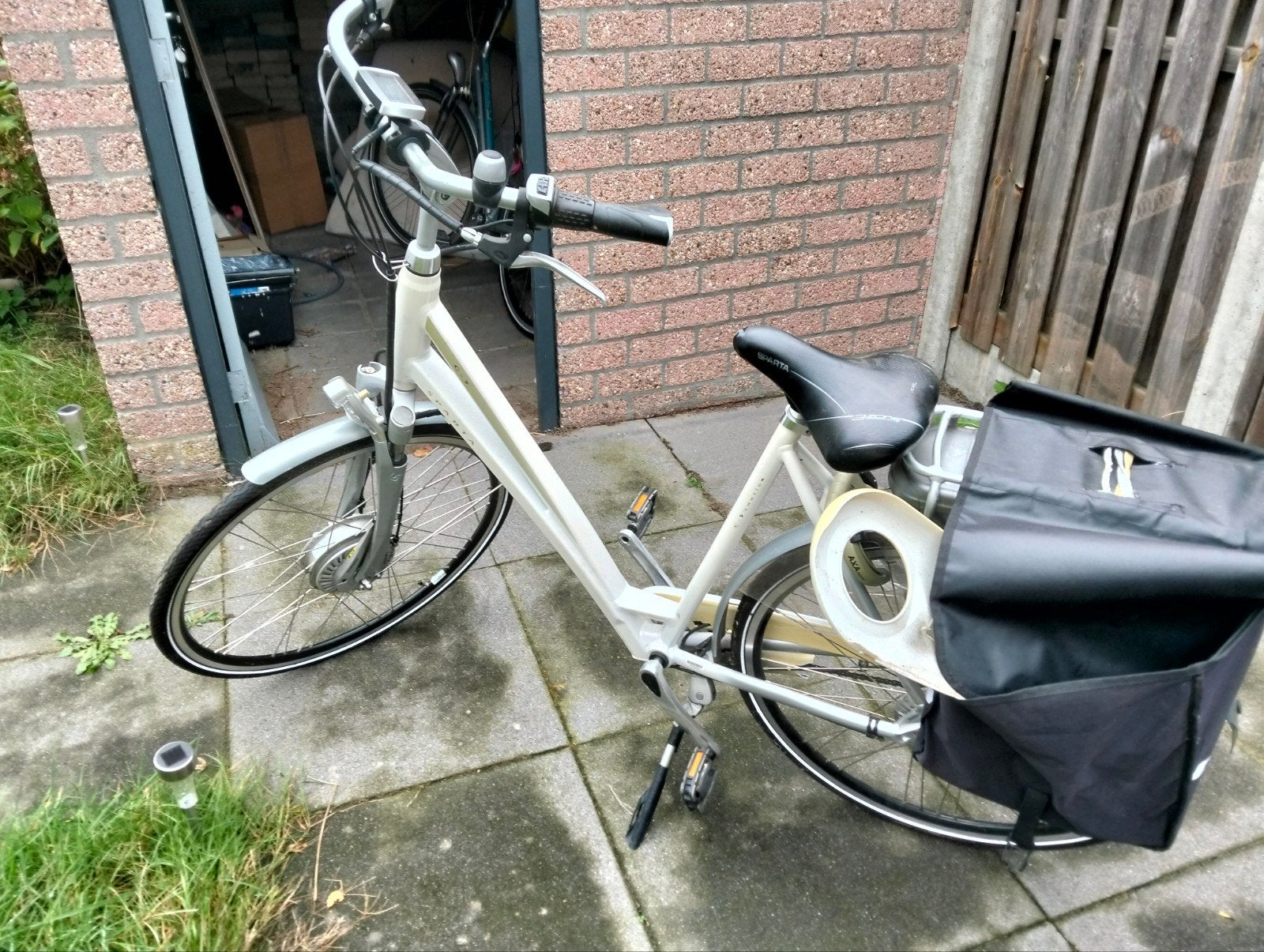 Sparta C5 E Motion (met minimaal defect), Ophalen, Gebruikt, Sparta