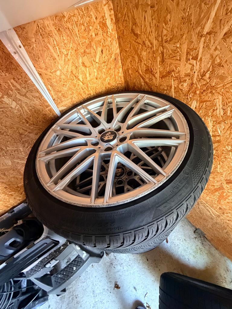 Mazda 3 225/40/19 all season inclusief reserve, Ophalen, Gebruikt, Mazda