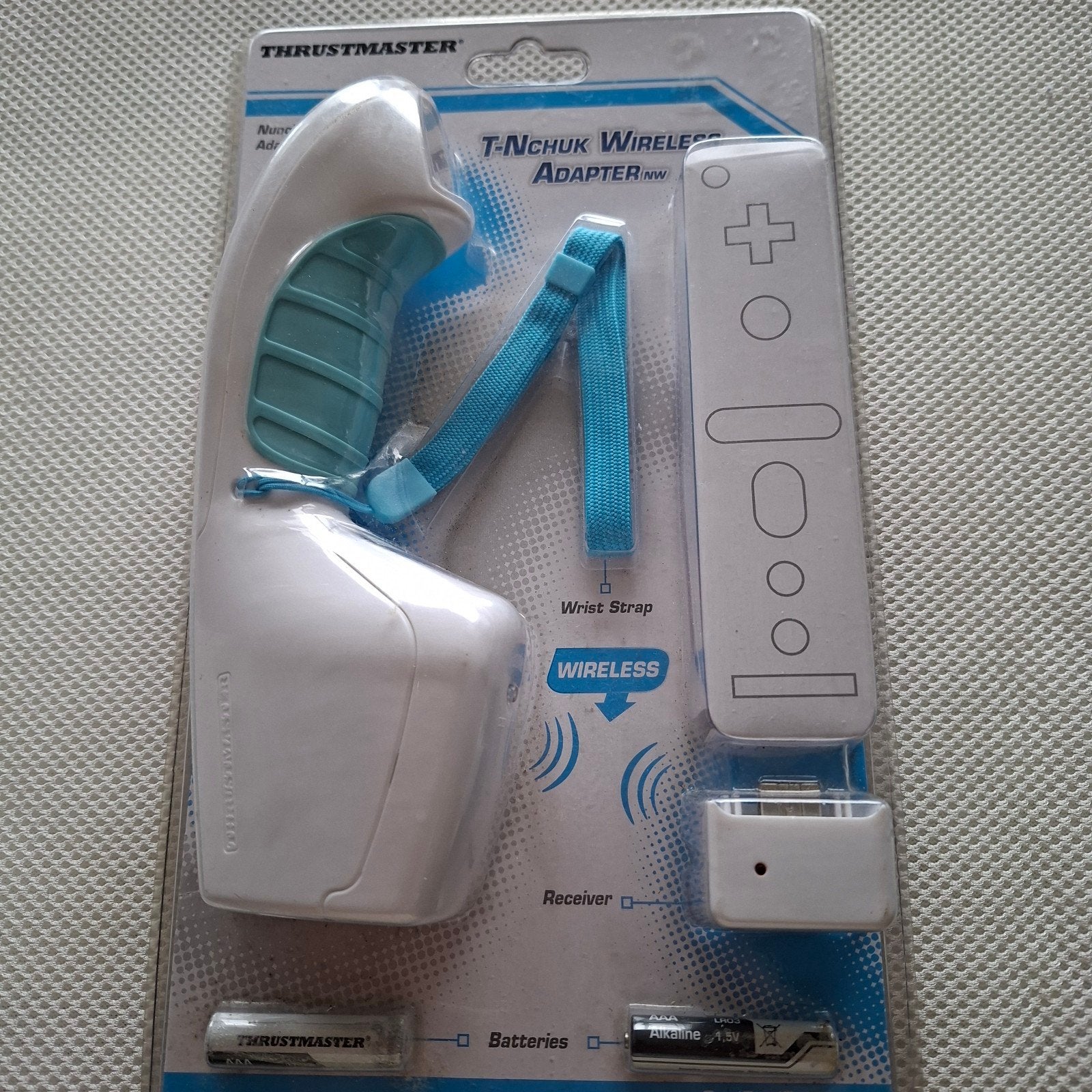 T-Nchuk Wireless Adapter NW, Spelcomputers en Games, 1 speler, Ophalen of Verzenden, Racen en Vliegen, Vanaf 3 jaar