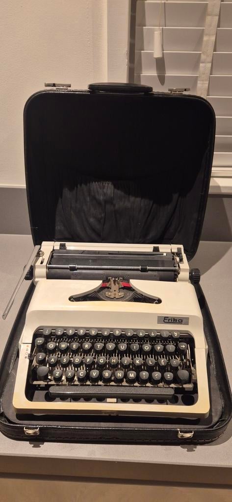 Erika TypeMachine uit 1989, Diversen, Ophalen, Zo goed als nieuw