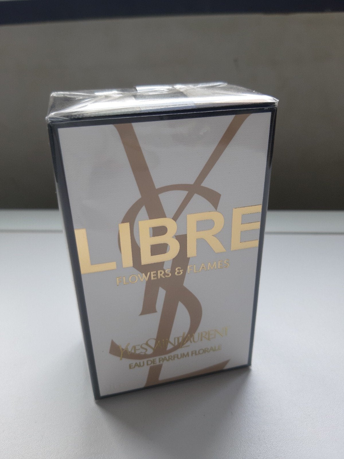 YSL Libre Flowers And Flames Eau De Parfum Florale 30ML., Verzenden, Nieuw