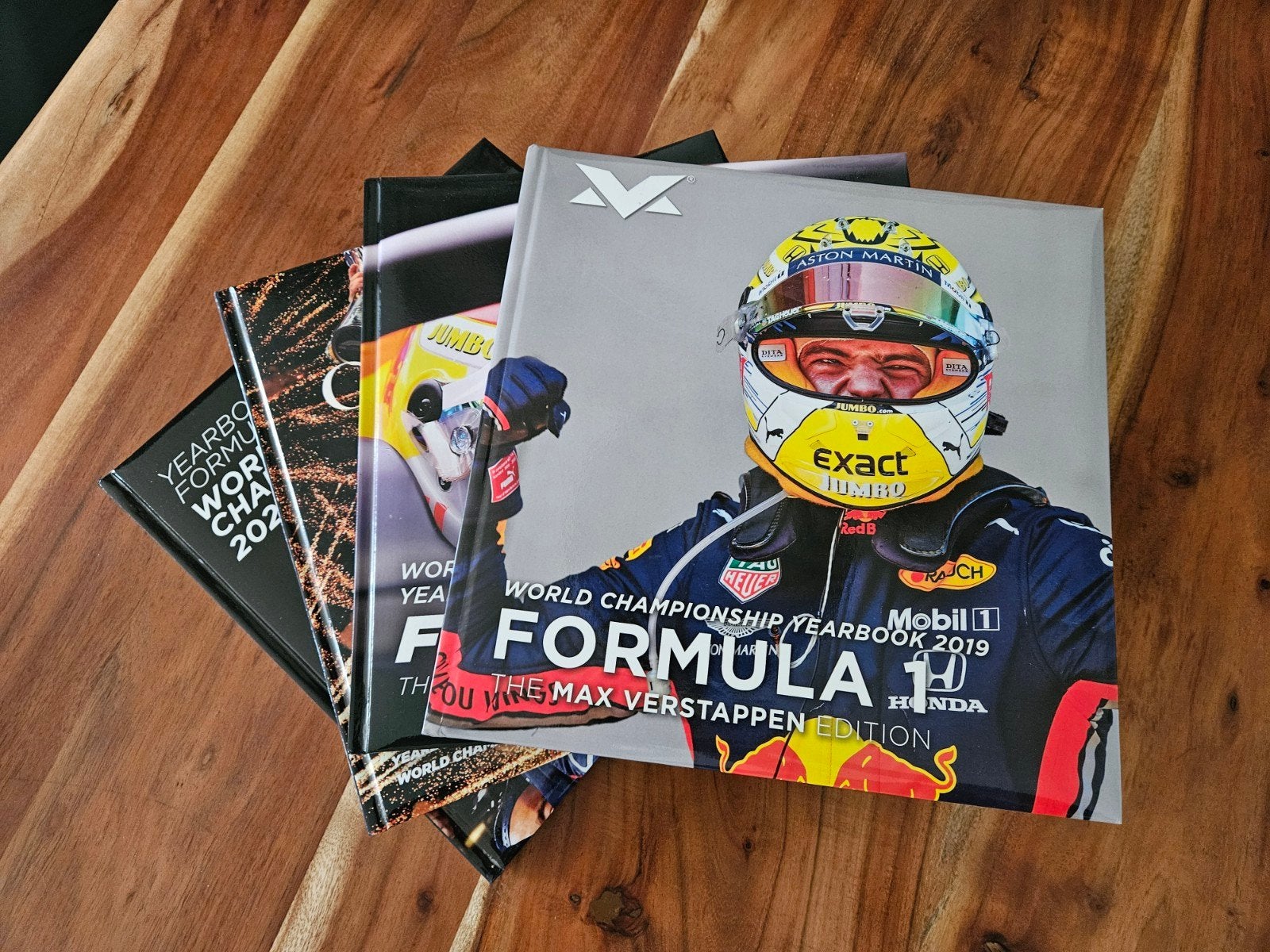 Max Verstappen Jaarboeken (2019-2022), Verzamelen, Ophalen of Verzenden, Zo goed als nieuw, Formule 1
