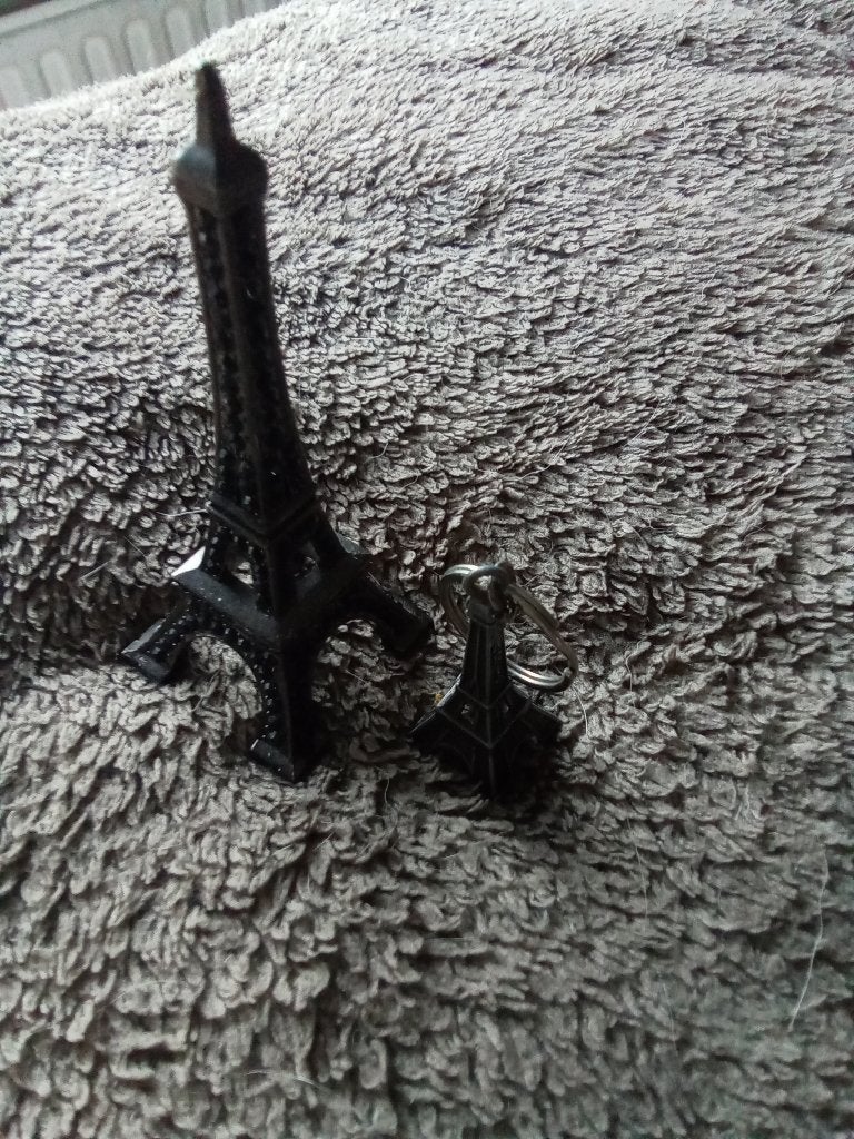 1 eiffeltoren beeld 10 cm en 1 sleutelhanger in 1 koop, Ophalen