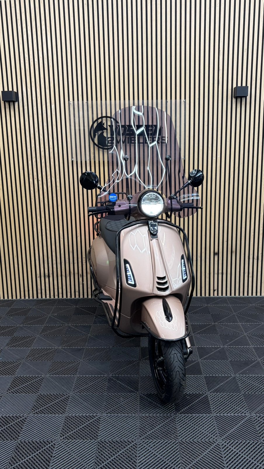 Vespa Primavera | Custom Rose Gold | Iget | 350KM
