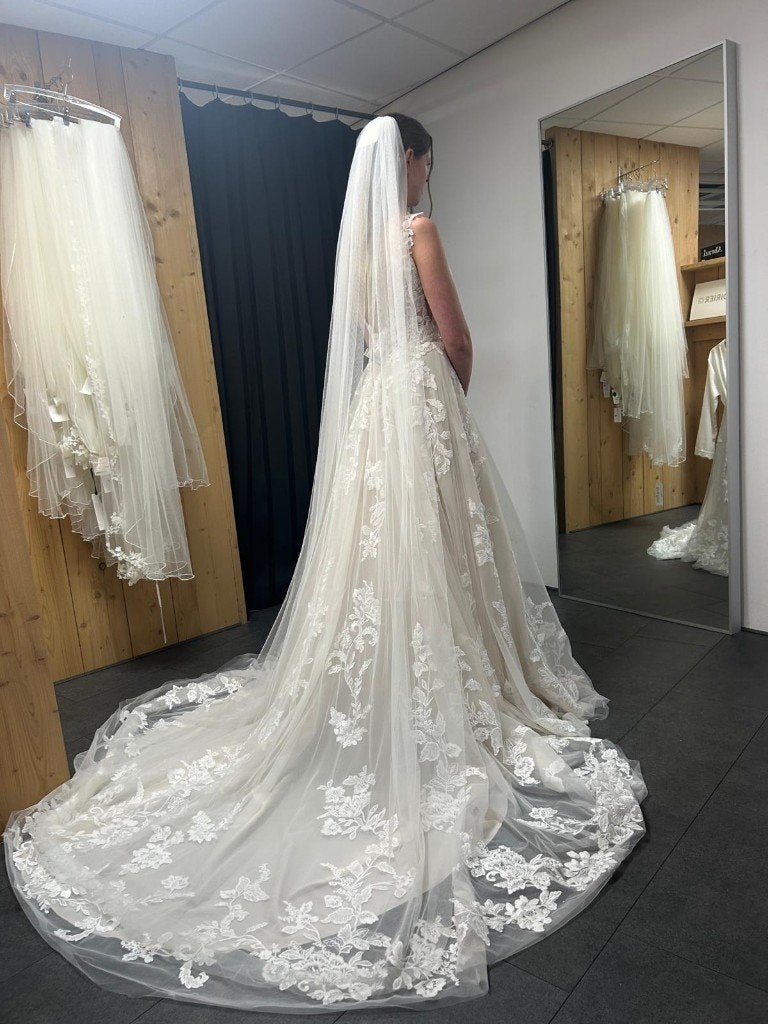Bruidsjurk Lillian West, Ivory/nude maat 36, Kleding | Dames, Ophalen, Trouwjurk, Beige, Zo goed als nieuw