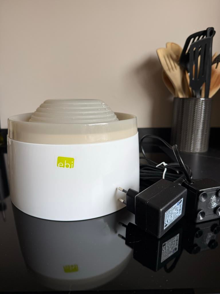 Elektrische katten drinkbak, Dieren en Toebehoren, Overige Dieren-accessoires, Ophalen of Verzenden, Gebruikt