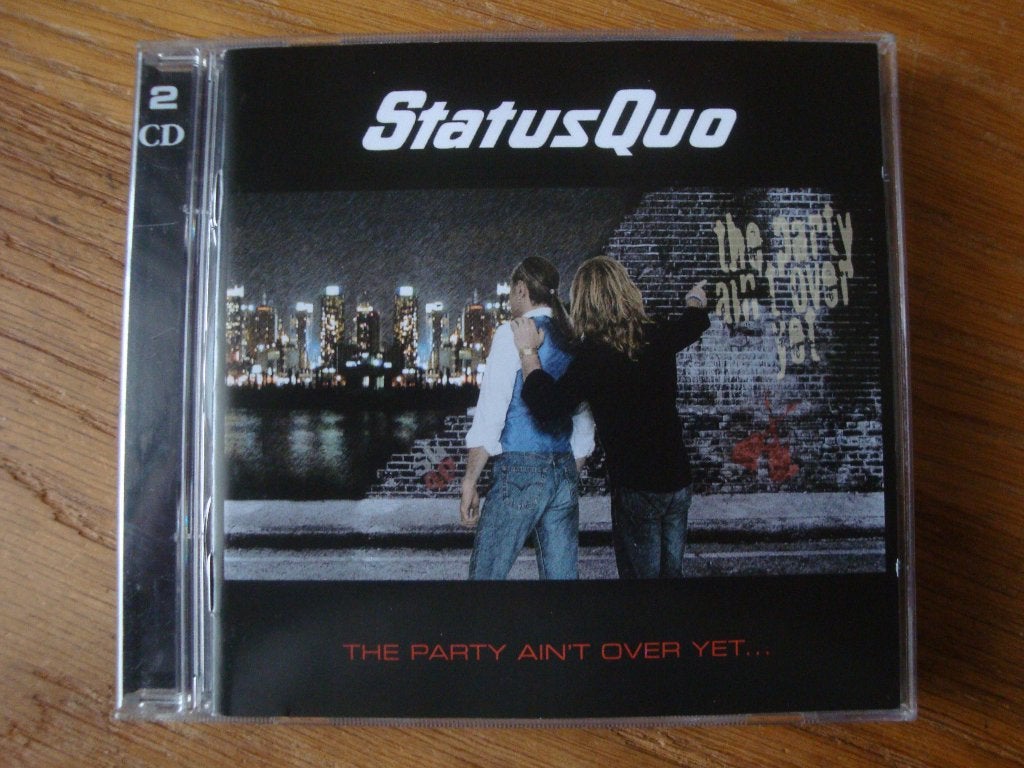 Status Quo - The Party Ain't Over Yet... (2 CD), Gebruikt, Ophalen of Verzenden, Classic Rock, Inclusief doosje