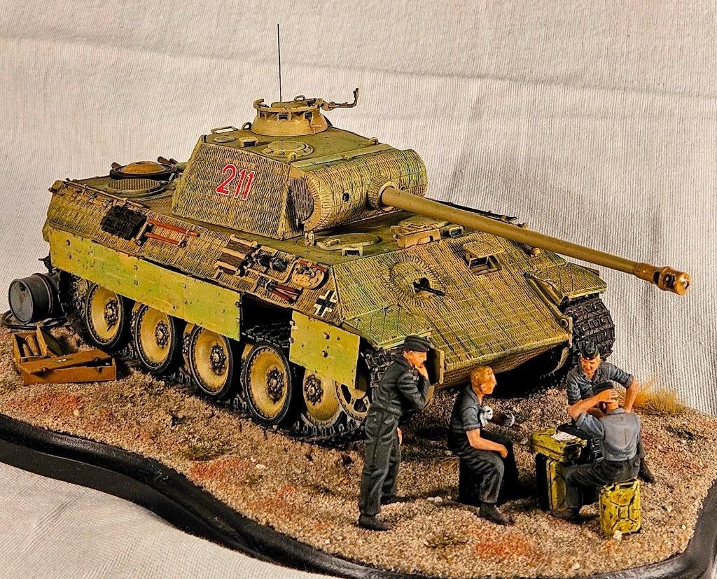 diorama Duitse Panther tank, Ophalen, Nieuw, 1:35 tot 1:50, Diorama