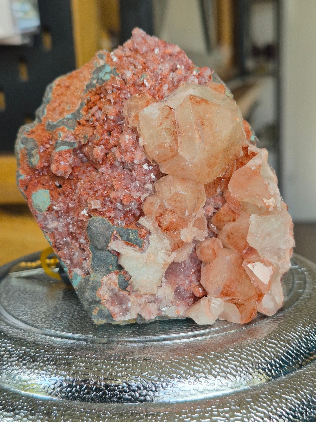 Apofyliet met rode stilbiet, Verzamelen, Mineralen en Fossielen, Ophalen of Verzenden