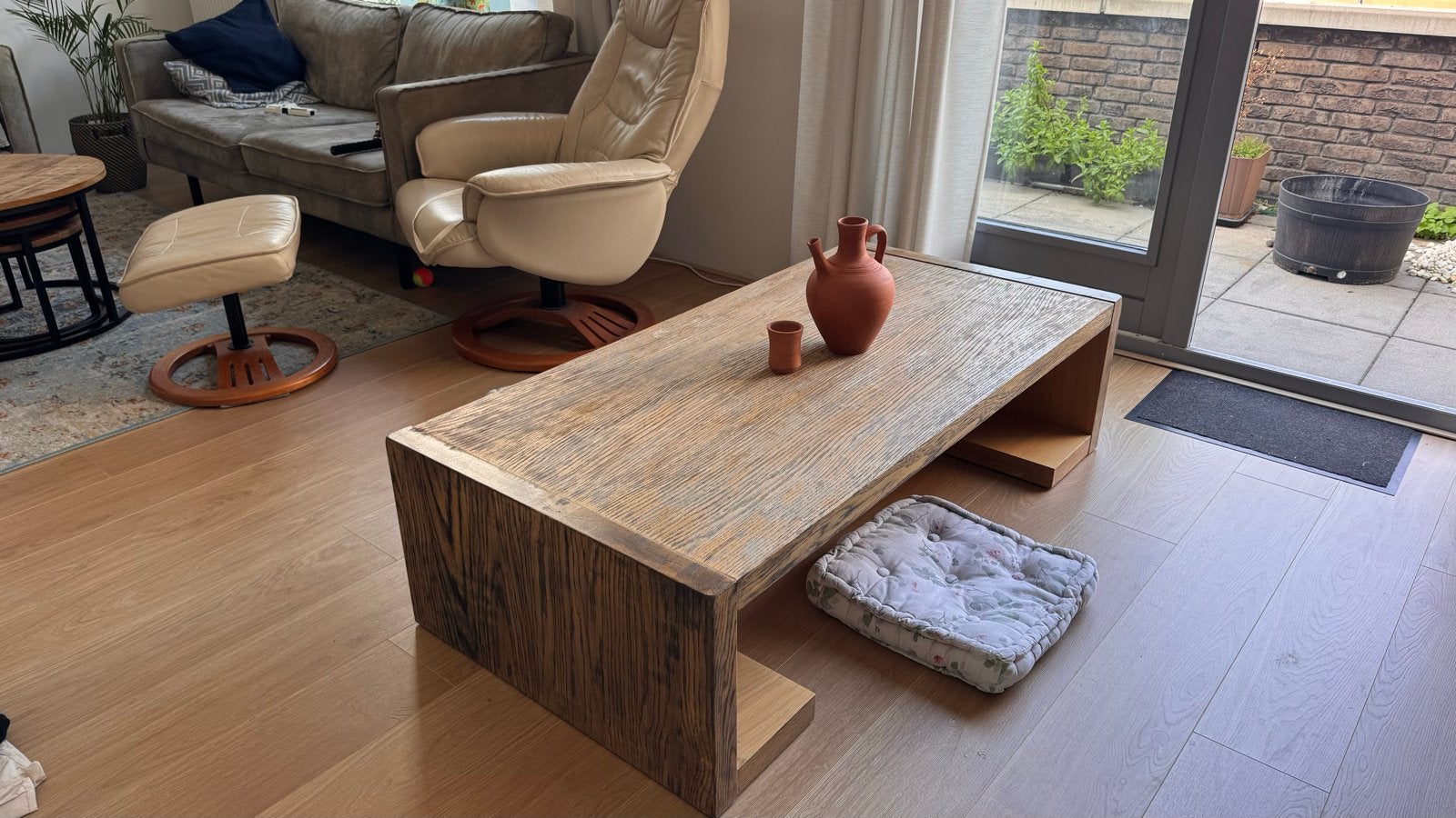 Robuuste Eikenhouten Salontafel - 140x70x38 cm, Huis en Inrichting, Tafels | Salontafels, Ophalen, Gebruikt, 100 tot 150 cm, Eikenhout