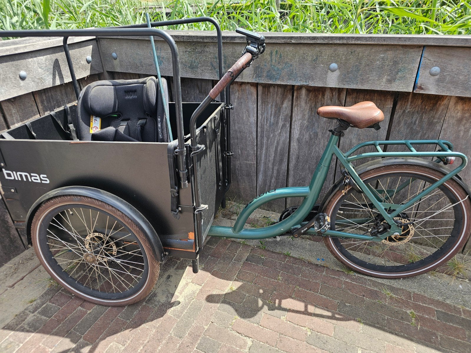 Electrische bakfiets, Fietsen en Brommers, Fietsen | Bakfietsen, Gebruikt, Overige merken, 4 kinderen of meer, Elektrisch, Ophalen of Verzenden