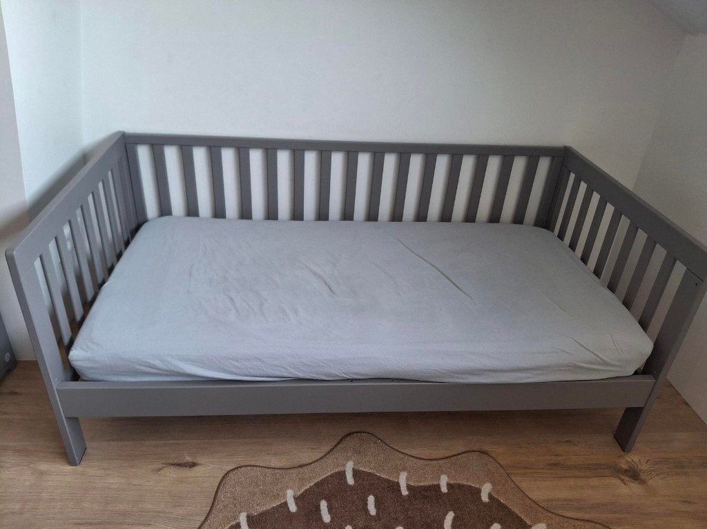 Petite amelie bed, opberglade, nachtkastje en ABZ matras, 70 tot 85 cm, 140 tot 160 cm, Zo goed als nieuw, Ophalen