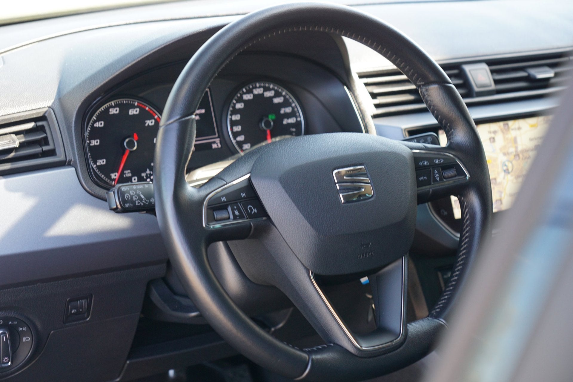 Seat ARONA 1.0 TSI Style AUT | Magnetic Tech Grey Metallic |, Auto's, Stof, 116 pk, Bedrijf, Grijs