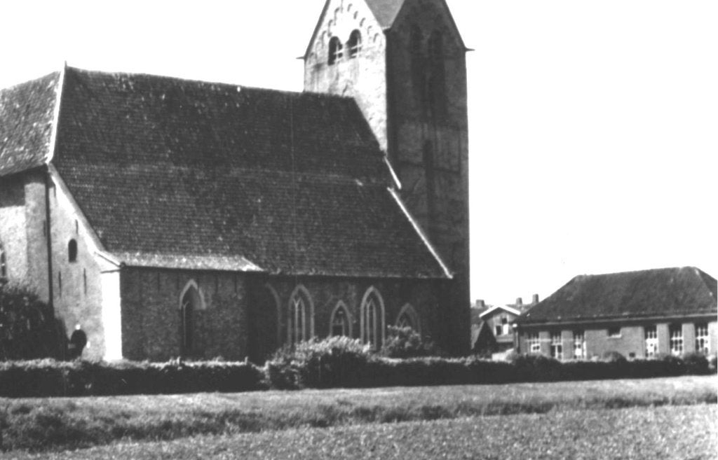 967708	Bedum	Groningen	1968	Nette oude kaart Onbeschreven, Verzamelen, Ansichtkaarten | Nederland, Ophalen of Verzenden, 1960 tot 1980