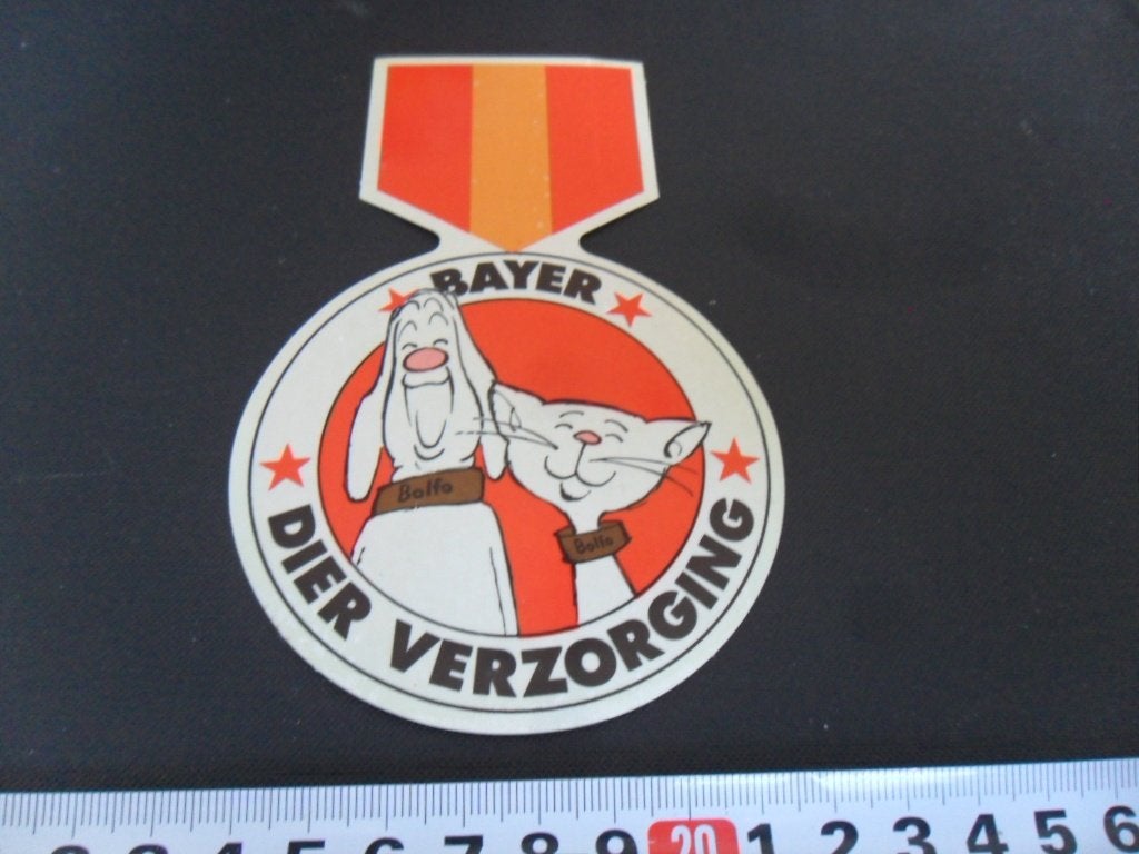 sticker BAYER Dier verzorging  ROOD *, Verzamelen, Ophalen, Zo goed als nieuw