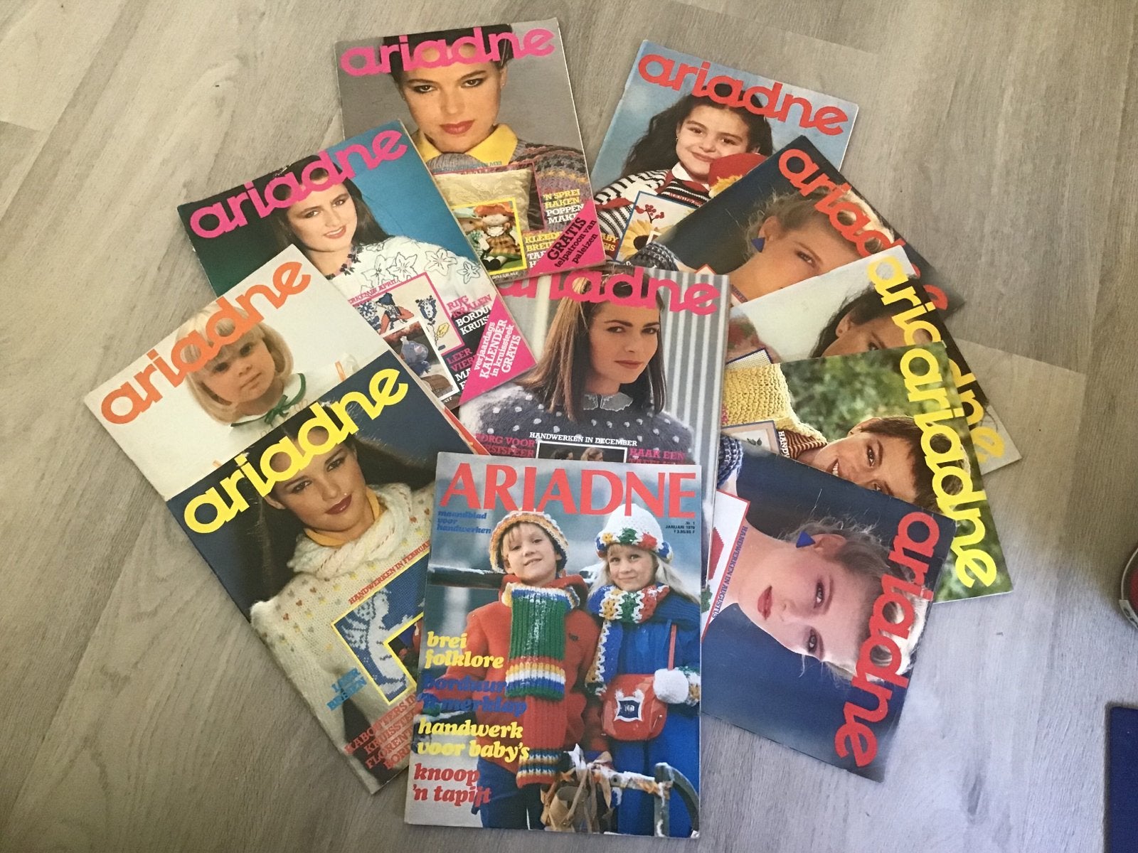 Ariadne jaargang 1979 - 10 stuks (excl. nov/okt), Ophalen of Verzenden, Gelezen, Damesbladen