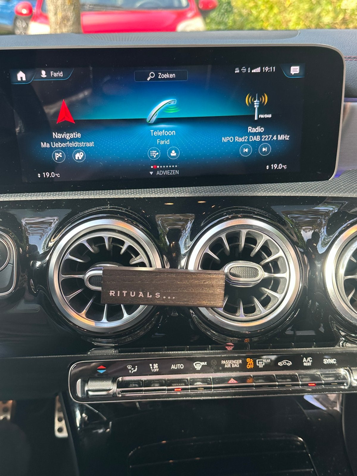 Mercedes-Benz CLA 200 163pk 7G-DCT 2019 Grijs, Auto's, CLA, 4 cilinders, 163 pk, Origineel Nederlands