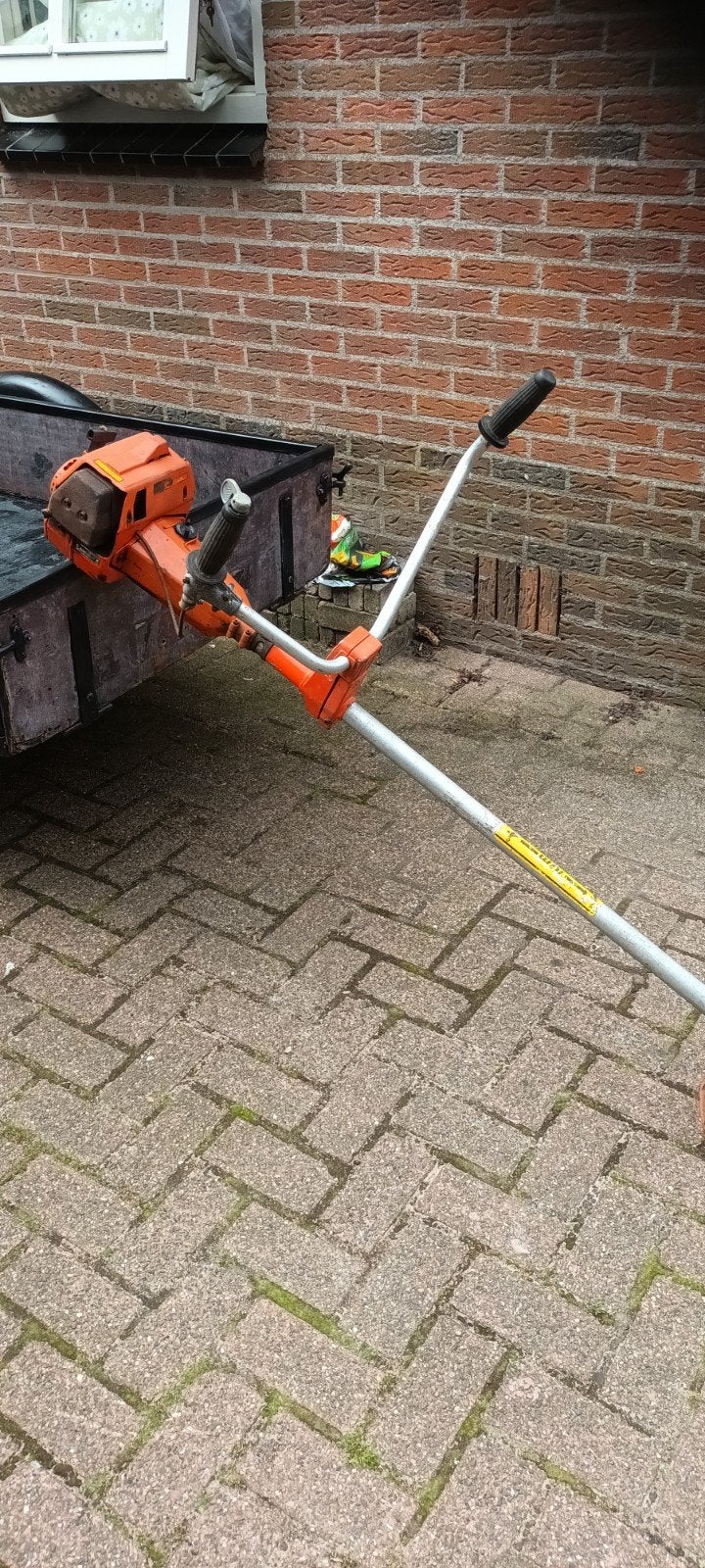 Husqvarna 244 r loop/sloop donor voor onderdelen strimmer, Ophalen, Gebruikt, Benzine