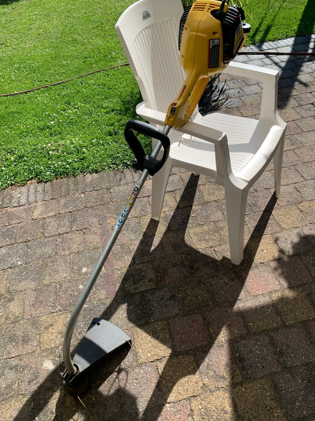 Top Garden Benzine Grastrimmer 24cc - Zo goed als nieuw, Tuin en Terras, Ophalen, Zo goed als nieuw, 30 tot 50 cm, Benzine
