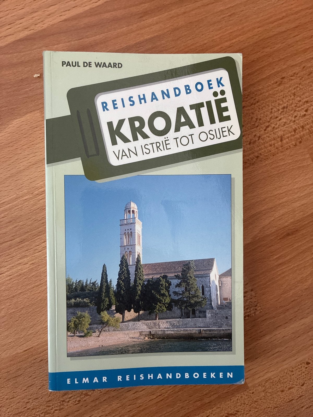 Reishandboek Kroatië - Van Istrië tot Osijek, Overige merken, Europa, Ophalen of Verzenden, Zo goed als nieuw
