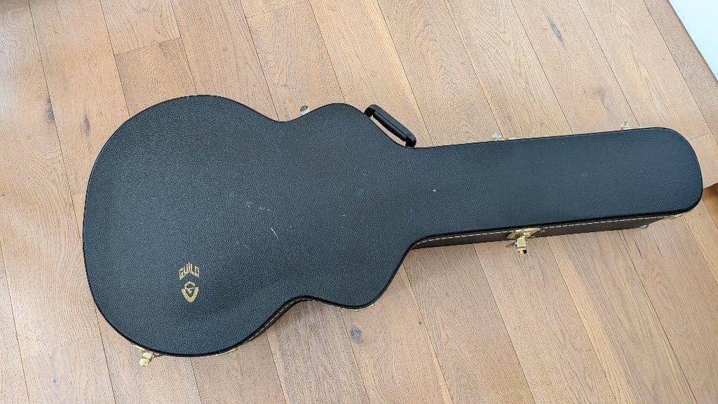 guild koffer, Muziek en Instrumenten, Behuizingen en Koffers, Ophalen, Gebruikt, Elektrische gitaar