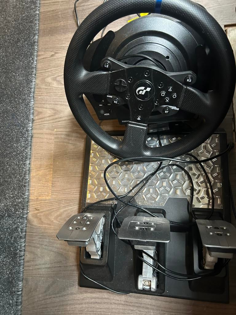 Thrustmaster T300RS GT Edition racestuur en pedalen, Spelcomputers en Games, Spelcomputers | Sony PlayStation Consoles | Accessoires