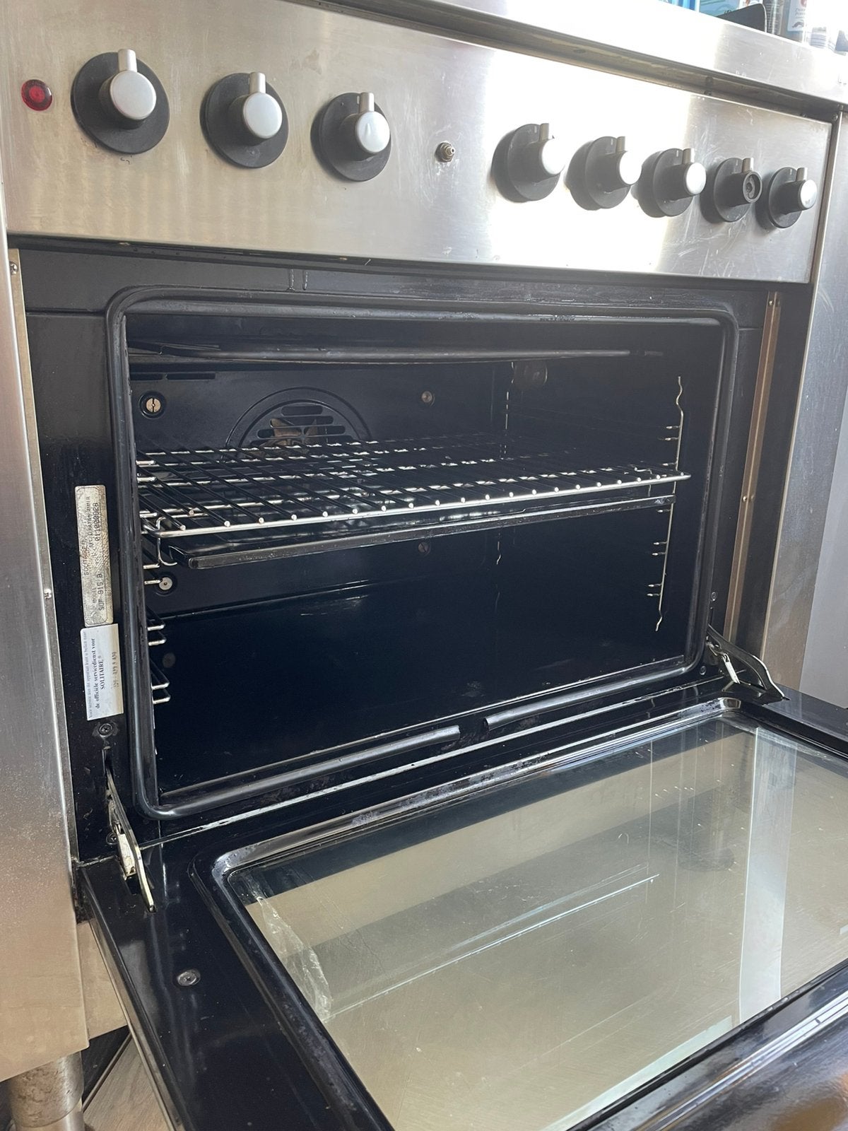 gasfornuis met 5 gaspitten en oven en moderne afzuigkap, Gebruikt, 60 cm of meer, Ophalen of Verzenden, Gas